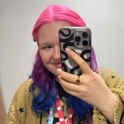 Nat | Cardiff | Writer | Creator of @thasminzine | Co-Owner of @77YearsTeam