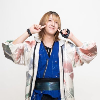 XLAMP_SHiN_'s profile picture. Rap&舞踊/公式アカウント→@XLAMP2020/公式HP→ https://t.co/AECmHKVZ9m