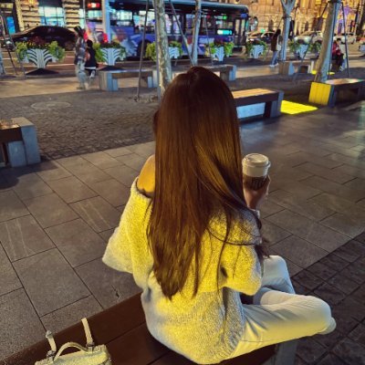 Leticia72294142's profile picture. Blossoming into my best self🌸