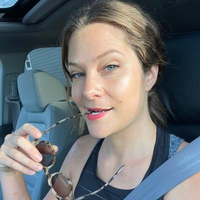 Queen😀
40+ boy mum of 2🐣
massage therapist
single mum ♥️🌹