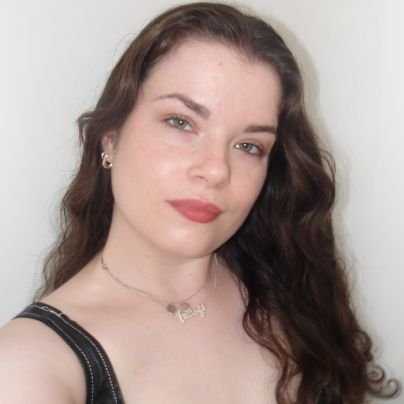 HausOfLozza's profile picture. free my mind ⚡️