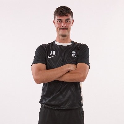 AdriaRodriguez8's profile picture. GK Coach @elnostreclub | @onewellgk | Graduado en CAFyD | Máster Sports Management | Máster Profesional en AR en Deportes de Equipo 🎓