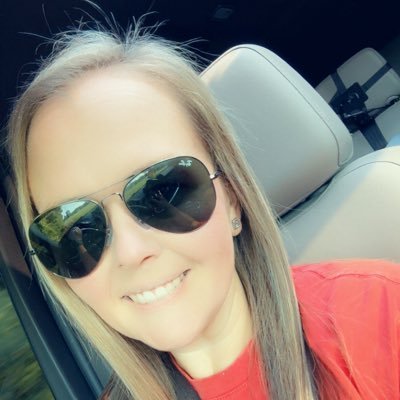 Love Jesus and my family! I am not for everyone and that’s okay! Business Owner and Hog Fanatic! 🐗 #WPS Follow my hubby @hoggystyle27