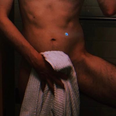 🔞looking to have a good timell hmu I be bored, also I'm funny