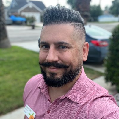 Dadlife, Real Estate, Hockey, Golf, Food, probably in that order. SoCal Realtor and Team Leader DRE#02035931