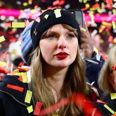 3amraindept's profile picture. 100% 🏆 Sistemas de Informação 👾