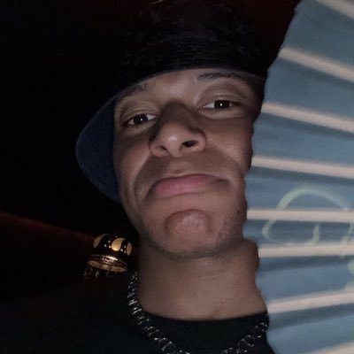 quenish27's profile picture. męczennik