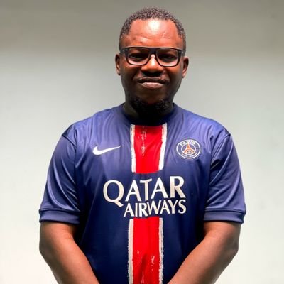 📻 presenter @nigeriainfofm @coolfmnigeria ..backup to @ovadizzle.. I ❤ JAH, games, food. @fatgofficial. Half man, Half amazing. #JW. ovadoze687@gmail.com