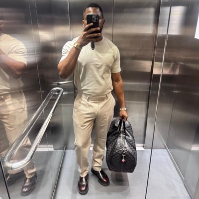 JibbsDisu's profile picture. “Ideas are easy. Execution is everything.”