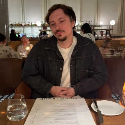 intoxicated_aus's profile picture. ♋️ | old | jake always judges me