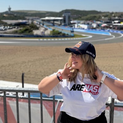 a girl who unconditionally loves racing on two wheels 🏁 #MM93