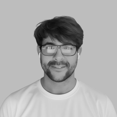 israelperezglez's profile picture. UI Designer · AI Experimenter · Figma User · 
Digital Design & UX/UI at https://t.co/fAx2IvTVzi