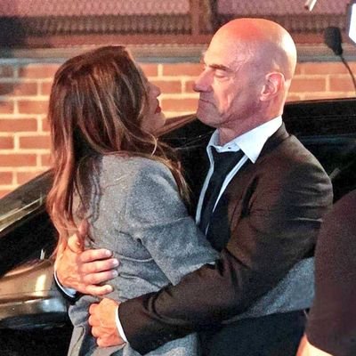 🇻🇪 || Mariska Hargitay, that's all.
Status: waiting for EO.