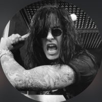⊹₊⟡⋆ (@swiingingsixx) 's Twitter Profile