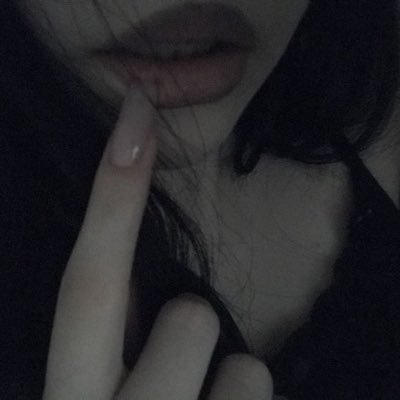 wllclla's profile picture. 𐙚 𓂃 girl cat thing 🗝🦢 ౨ৎ⋆