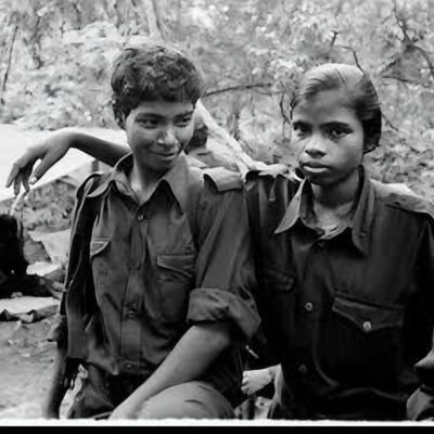 लाल झंडा लेकर कॉमरेड आगे बढ़ते जाएंगे! ✊🚩
