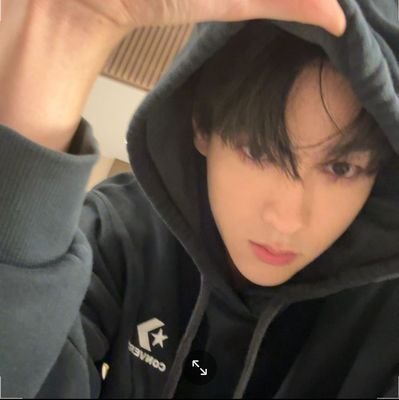 iTianXuning's profile picture. Fuck love i just want to drink.