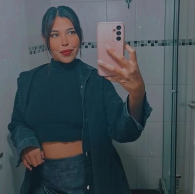 multifacética
🌺🌌💜🍃