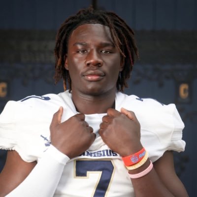 Canisius NY |2026|#1 Linebacker in WNY |6.0ft| |220| inquiries: MbaiyoEnterprises@gmail.com cell(716)465-6328 NCAA ID# 2303797258