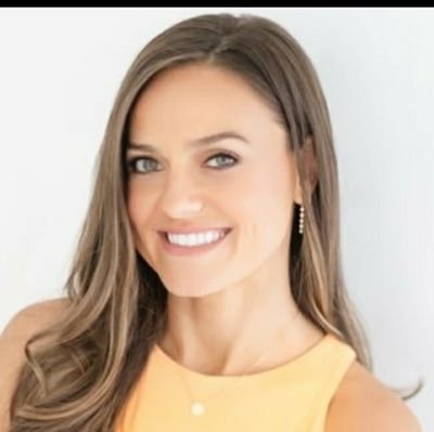 Coin Stories Host: #1 Show For #Bitcoin Financial Education | $SMLR Board | Author, Bitcoin is for Everyone | Awarded Journalist | First Generation 🇺🇸