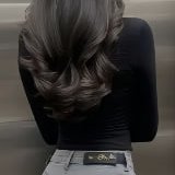 Zaynweartin's profile picture. 春は桜の下を歩き、夏は波と遊び、秋は紅葉を楽しみ、冬は雪景色を眺める。旅行は景色だけでなく、四季の味わいも記録する。