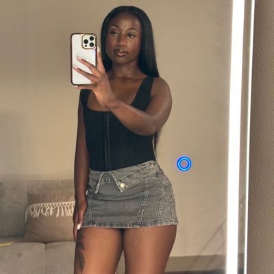 colormesilva_'s profile picture. 