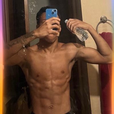 Atl //Anime and boxing// Live life like an Adventure💯//ig:ryn.quez//juhh bein me😌juhh enjoy the vibes💯🙂↕️