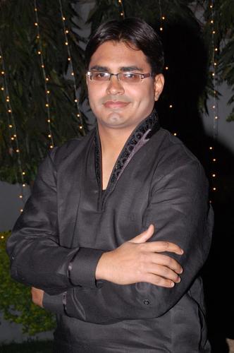 caakashkhatri's profile picture. 