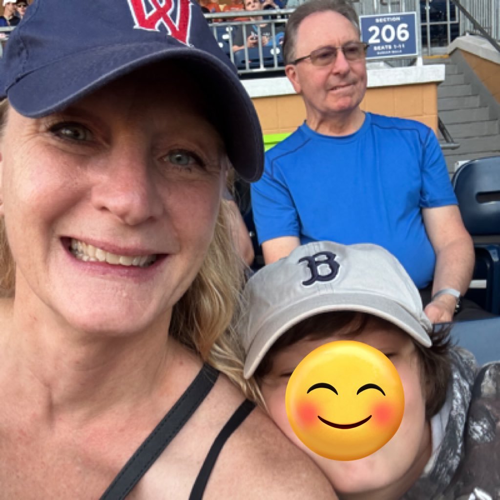 Boston Sports Fanatic, Mum of One, America First, Here to Learn and Laugh, Identify with Libertarian Philosophy