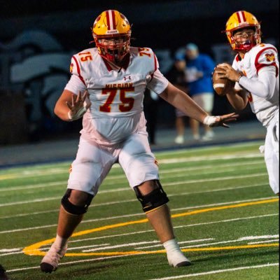 MiddaghBaxter's profile picture. 6’6 275 OL 3.0 GPA C/O 27 Mission viejo High school