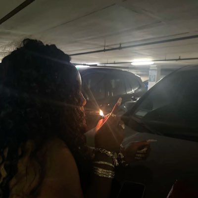 Não tenho medo da estrada, quem me protege samba nela. 🎲