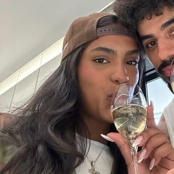 saturnobybin's profile picture. always, maria.