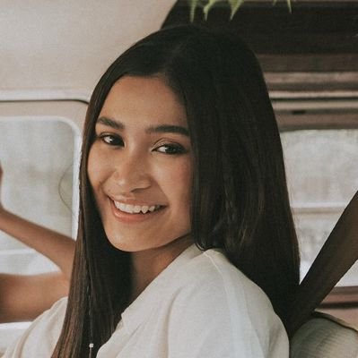 i have the biggest crush on jhoanna christine robles.