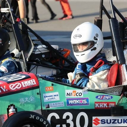 「新潟大学学生フォーミュラプロジェクト 」(NEXT.Formula Project)はフォーミュラカーを製作している学生団体です。
ホームページ・SNSはこちらから→https://t.co/t3fngad4uT