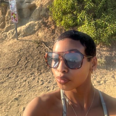 neoplayr's profile picture. the portal to revealed thoughts .