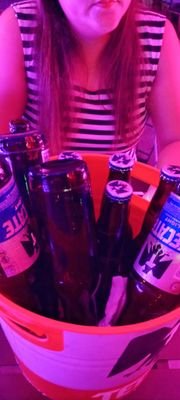 Carolina_cuck's profile picture. Pareja estable en los 38 años, iniciando en el ambiente Cuck
Buscamos Single de planta, en lo que llega disfrutaremos del momento.
Cuenta Manejada por *El*.