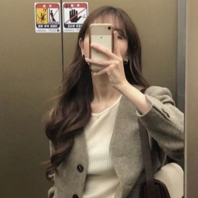 ADHD気味毎日必死な限界アラサーOL。株初心者💹 情報収集アカウント 気軽にフォローしてください🍒 NISA5年目 米株/日系株/ビットコイン💹プライベートではいつも聞き役だから、ただ思ってること呟きたい😴