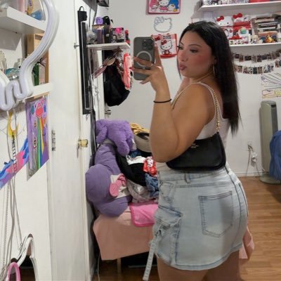 bi babe 🌈 | big boobs, big heart 🫶🏻 | ℬ💙 https://t.co/zRBwOIXsaj