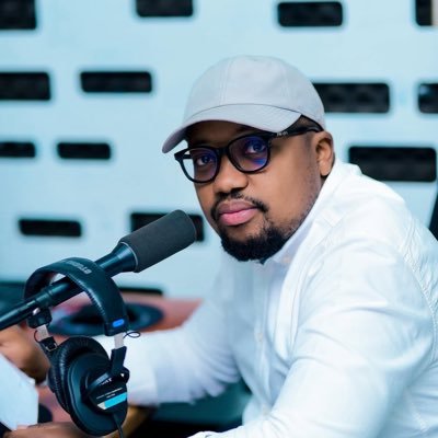 Broadcaster | Current Affairs | Communications | Senior Producer at @rbarwanda | AMAVUBI | APR | Liverpool | Interested in EAC & Security| Pan Africanist!