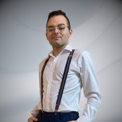 🎙️ | Presentador y Comunicador
👨💻 | Dirijo @showtimetvesp
🌟 | Presentando @qqsmshwtm
📺 | Apasionado de la TV y los Concursos
📩 | adrianvegatv@gmail.com
