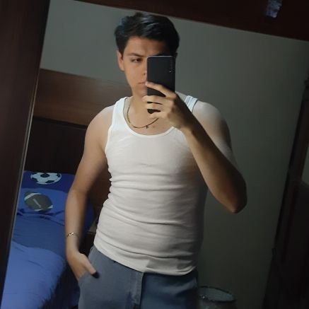 Alaancit0's profile picture. Síganme que perdí mi otra cuenta:(