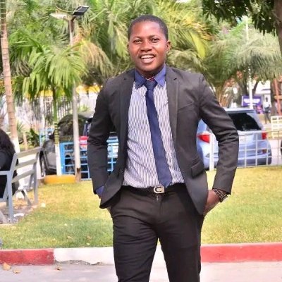 bakliyo88047's profile picture. "Un grand politicien est celui qui inspire le changement, unit les peuples et laisse un héritage de paix et de justice.""A great politician is one who inspires