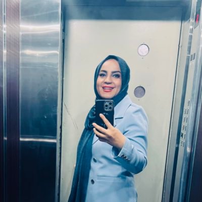 از عناوین جهان انسان بودن ما را بس است. کارشناسی ارشد سیستم اطلاعات مکانی . کارمند دولت. اردیبهشتی دهه شصتی