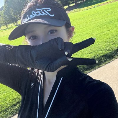 feirasT's profile picture. 仕事は真面目に、生活は楽しく；あらゆる選択を尊重し、成長は選べるものだと信じる