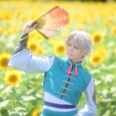 加工でしか生きられない🔰。⚠️コス垢なので頻繁に写真が流れます。🌈🕒:🌞、🔺、🔫、🍝🍷、💡。カメラマンになりたいお年頃。30↑。北関東の苺県に生息中。フォロバは気分です。DMはリプかフォロお願いします🙇♀️