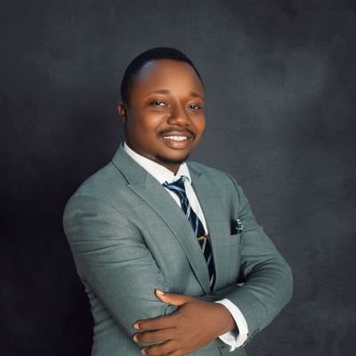 Official Account of Ojo Evans, Banker || Sport Analyst || Writer || Communication Specialist || PR expert || Politician and Publisher of De Parrot Media