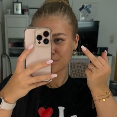 Spoil me or stay silent. 💸 ⬇️ Your place is below. | Backup @princessnemera