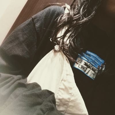 me_hg_rr8's profile picture. Official髭男dism⌇𝙒会員⌇𝟬𝟴⌇家宝:ちゃんまつサイン入りスネアヘッド⌇⌇🗞×2,🥜×2,🔥×2,🏟×2⌇⌇⌇☃️🖤🧡⌇🌏🔚⌇🍏⌇夜遊⌇MFS⌇⌇⌇無言ﾌｫﾛｰ失礼ｼﾏｽ