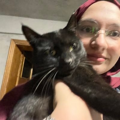 varissme's profile picture. 