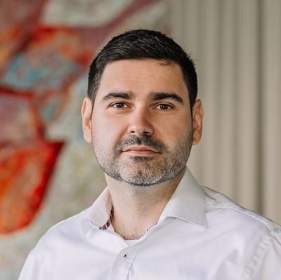 PR specialist @czechtv 📺
Formerly sports journalist 💻 @olympijskytym ǁ Blesk ǁ Aha! ǁ @deniksport 📘 Coauthor Karel Novák malíř sportu